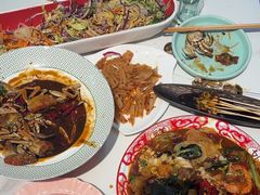 -嗨辣小聚·盘锦河蟹·海鲜烧烤龙虾(盘锦十年好店)