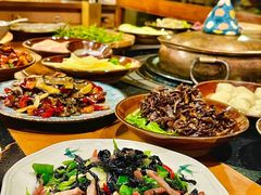 -阿山卓·野生菌火锅·纳西火塘烤肉