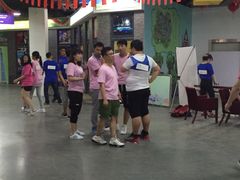 -唆了蜜团建·趣味沉浸式剧情·蹦床轰趴运动拓展基地(天津旗舰店)