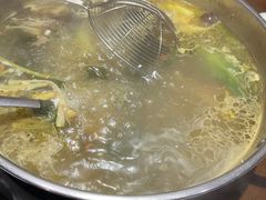 -乡土黄·鲜牛肉火锅·小龙虾(兴业街店)