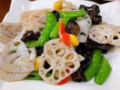 荷塘月色-烤肉季饭庄