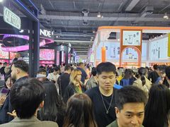 -上海跨国采购会展中心