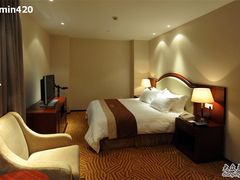 大床房-甸园锦江宾馆(北外滩店)