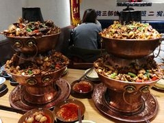 -巴四老城区炭火蛙锅(张江店)