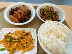 -老乡鸡(融科天地店)