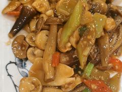 菌菇杂烩-广迎居老正兴菜馆