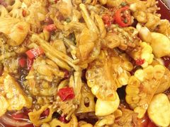香辣牛蛙-小民大排档(江汉路店)
