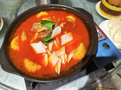 襄阳砂锅牛三鲜-莲餐厅·湖北菜·藕汤是头牌(愚园路店)