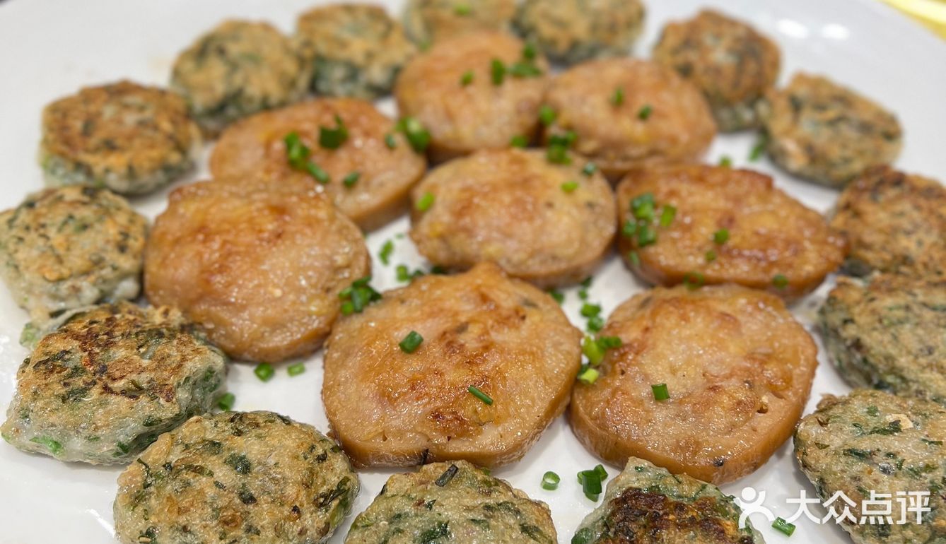 私人订制饭堂，又可以唱k，很正的一个聚餐地方