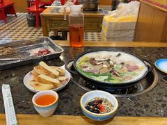 -金鼎雪山牦牛杂火锅(理县总店)