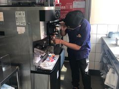 -麦当劳(湖光北街店)