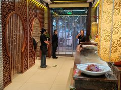 -大宝全猪馆(南京路店)