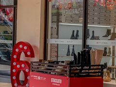 -王府井奥莱临潼小镇(临潼店)