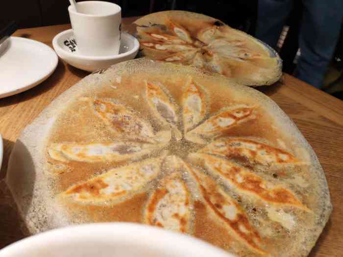 宽鲜锅贴(香港中路店)-"本次就餐整体感觉良好,从还未进餐厅门就感.