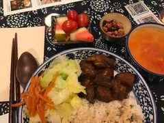 -蜗牛小馆醉乡民谣云南菜(惠新西里店)