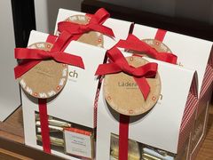 -Laderach 莱德拉(上海环贸iapm店)