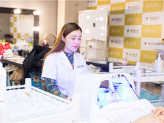 -粤港芭莎美容美发化妆学校
