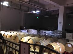 -丹世红酒庄·烧烤·团建·婚礼·水上运动