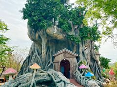 -蓝精灵乐园·世茂精灵之城主题乐园