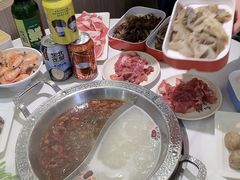 -嘎琉鲜切牛肉自助火锅