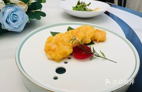 顺德煎手工虾饼配蔓越莓汁