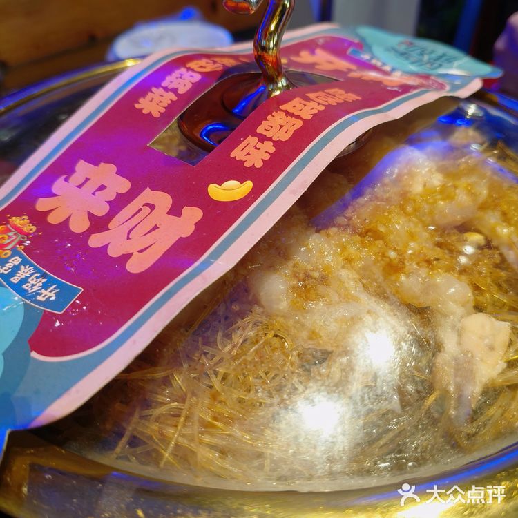 成都街头的家常小馆，就在鹦鹉巷子里