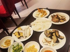 -天宜隆蘑菇宴火锅(石景山旗舰店)