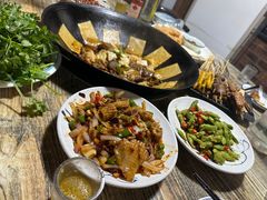 -每食每刻·皖北新民地锅鸡
