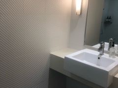 -全季酒店(重庆李子坝牛角沱地铁站店)