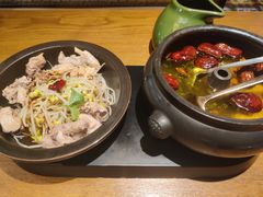 -云海肴·汽锅鸡·云南菜(天山百盛优客店)