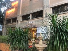 -more than meow吴止猫主题餐厅(承德 中船汇店)