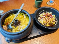 鲜赤松茸绣球菌汽锅鸡-云海肴·汽锅鸡·云南菜(苏州中心店)