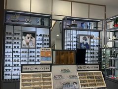 -回瑞眼镜·蔡司·依视路官方授权店(广益路万达店)