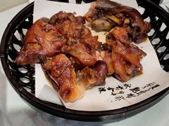 李家猪蹄半只-以前的小酒馆(中山广场店)