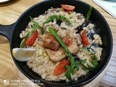 -LO CALCOW卡路力轻食主义餐厅(陆家嘴店)