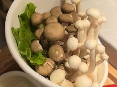 菌类三拼-俏牛哥鲜牛肉牛肆馆(重庆天地店)