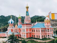 -荔波冰雪水世界主题乐园