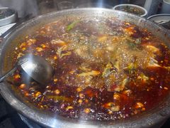 -小饕荟雅安贡椒鱼鲜馆(广福桥店)