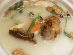 拾味骨汤-拾味馆·浓鲜骨汤(光谷天地店)