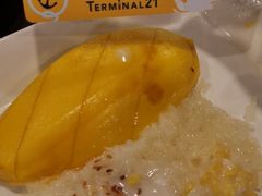 -Pier 21 (Terminal 21 Asok)