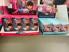 -泡泡玛特POPMART(上海环球港店)