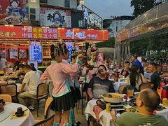 -刘姐啤酒鱼民族演艺餐厅(西街总店)