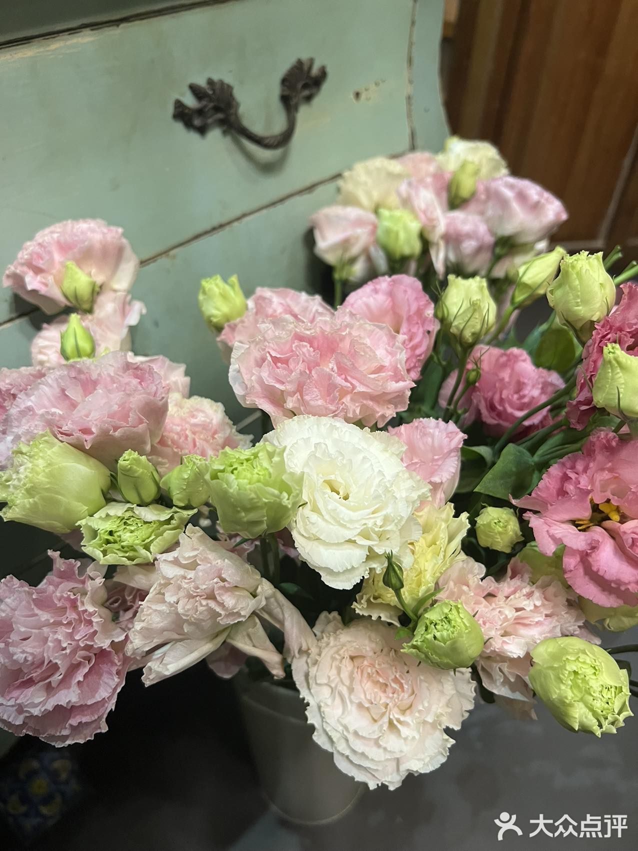 花园餐厅最美的还是小筑里神秘与浪漫