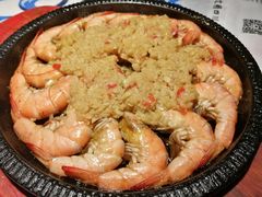 铁板蒜蓉基围虾-川流不息·地道川菜·小龙虾(新松江路店)