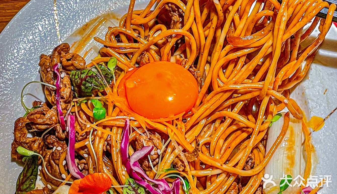 西湖边宝藏日料店｜吃到了zui好吃的提灯