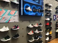 -adidas(印象城购物中心店)