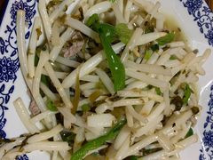 太湖芦苇根炒肉丝-呼吸森林·生态农庄农家乐私房菜