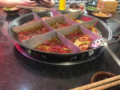 九宫格锅底-较场口火锅(九街店)