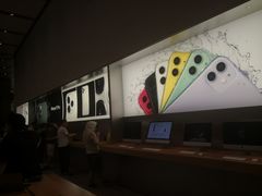 -Apple零售店(华贸购物中心店)