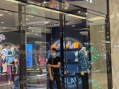 -BURBERRY(上海港汇恒隆广场店)